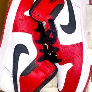 Jordan 1 Mid (PS) 2 1/2Y